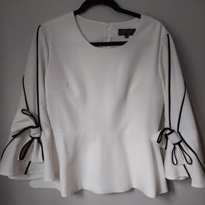 Gracia Size L White Blouse with Bell Sleeves